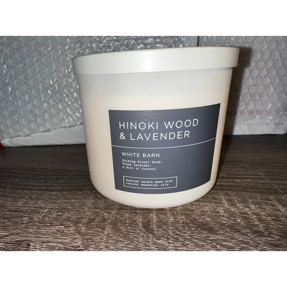 Bath and‎ body works White Barn Hinoki Wood & Lavender 3 Wick Scented Candle